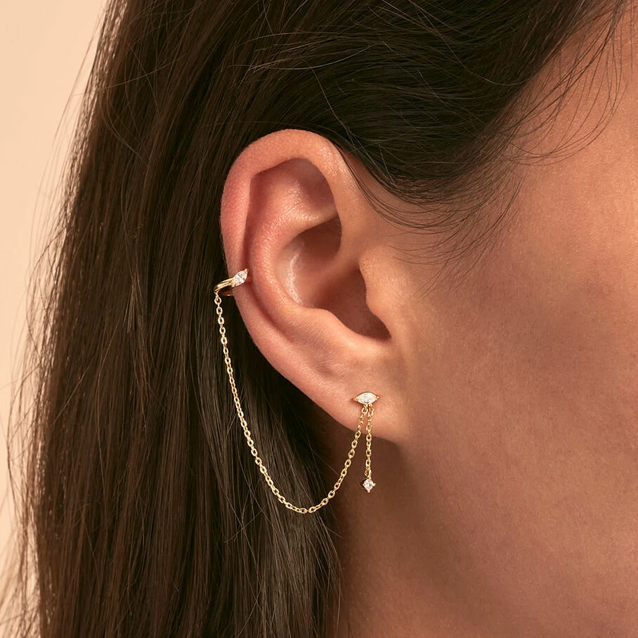 AGATHA FR Piercing Ear Cuff AMAS - Cristal / Doré 4 AGATHA FR Piercing Ear Cuff AMAS - Cristal / Doré – Image 2